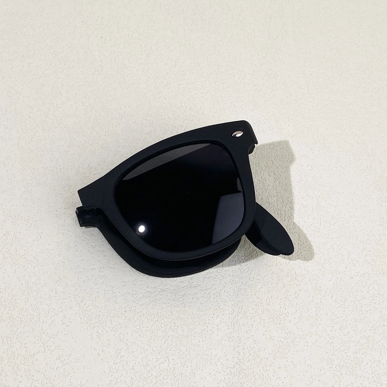 Folding Sunglasses for Women Men Trendy Designer Foldable Shade Portable UV Protection Sun Glasses