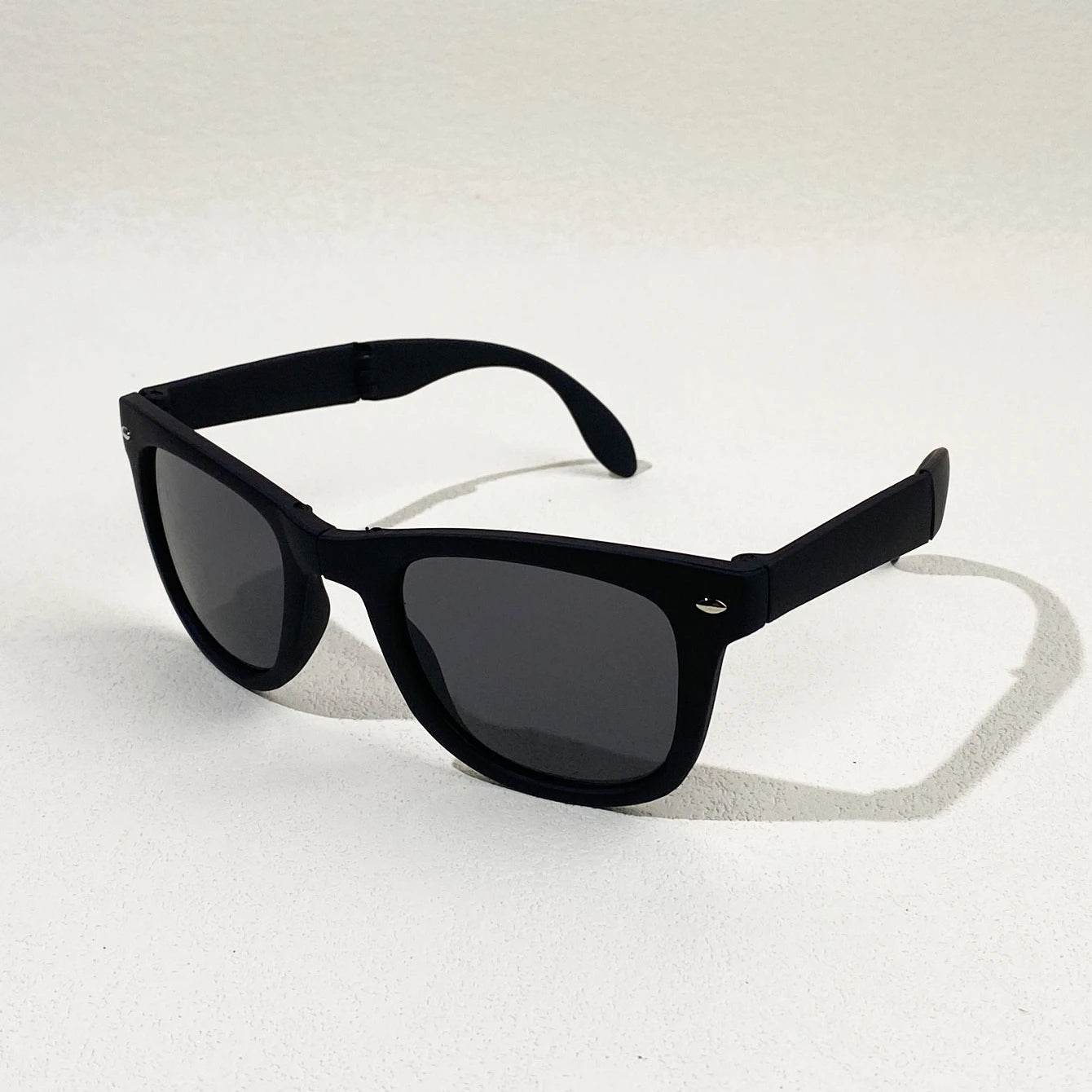 Folding Sunglasses for Women Men Trendy Designer Foldable Shade Portable UV Protection Sun Glasses